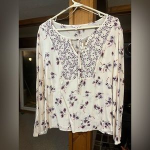 XL Candie’s White Floral Blouse